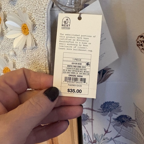 A New Day White Floral Embellished Shoulder Bag - Picture 3 of 4